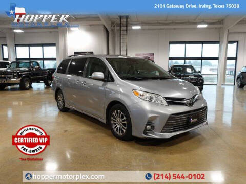 2018 Toyota Sienna for sale at HOPPER MOTORPLEX in Irving TX