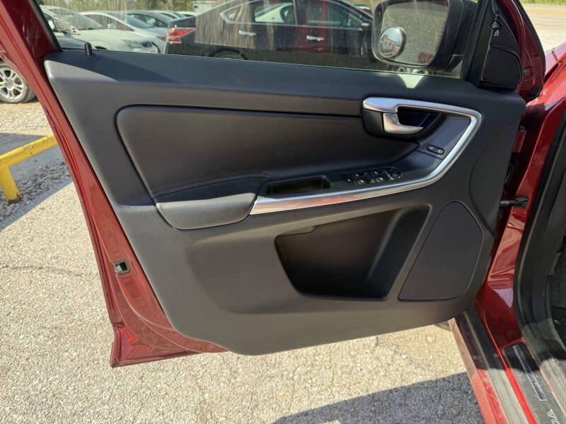 2017 Volvo XC60 T6 Dynamic