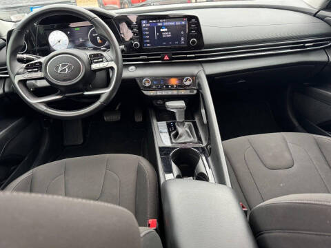 2022 Hyundai Elantra