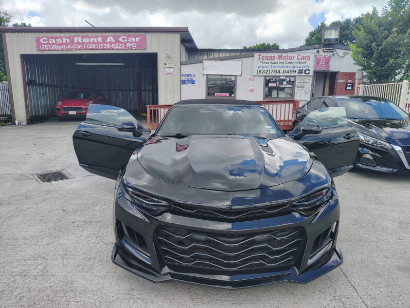 2020 Chevrolet Camaro 1LT's photo