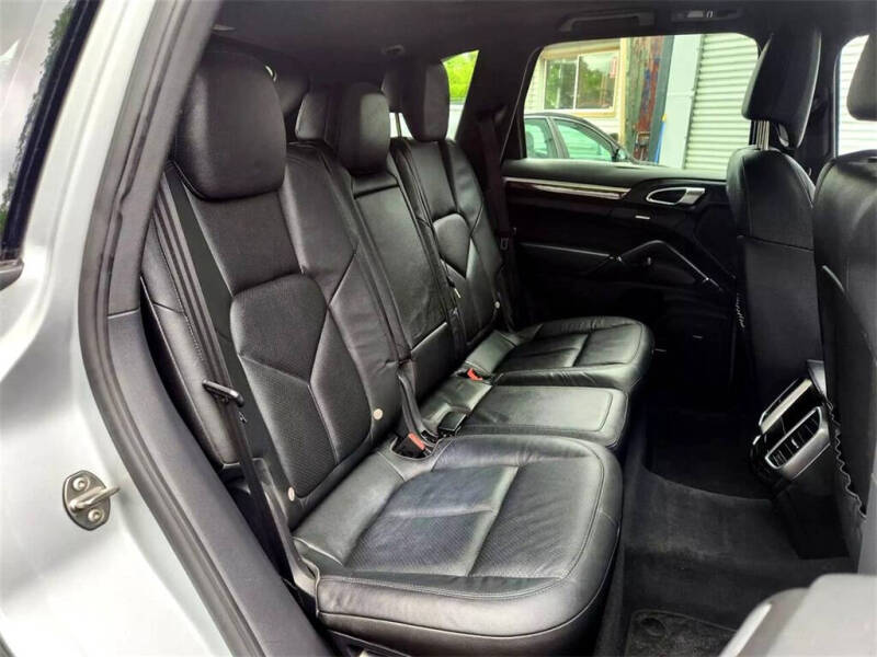 2012 Porsche Cayenne Tiptronic