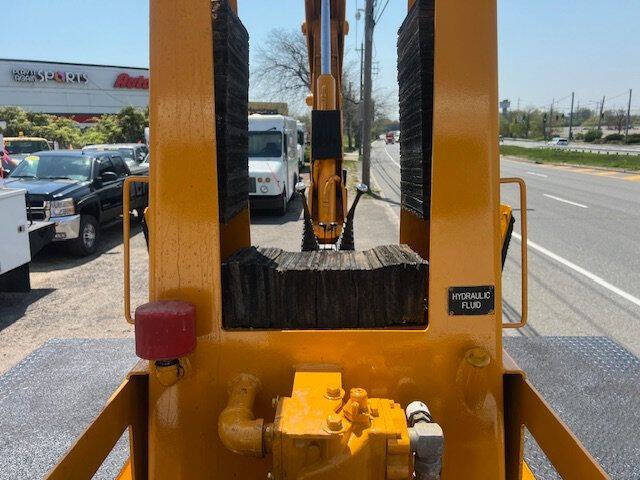 2015 Freightliner M2 106