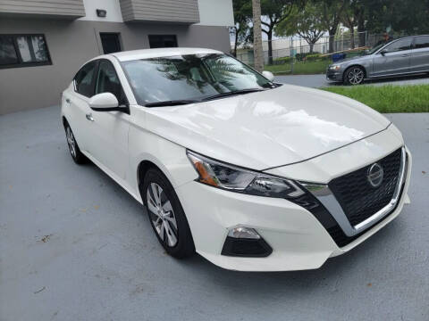 2020 Nissan Altima for sale at Kars2Go in Davie FL