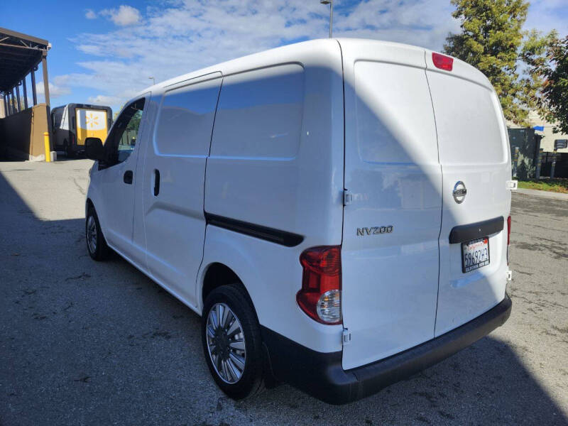 2021 Nissan NV200 S