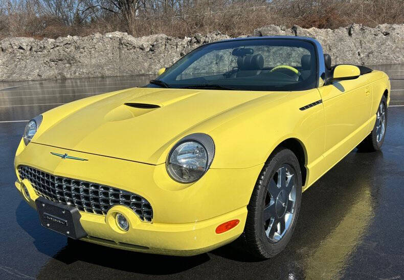 2002 Ford Thunderbird Deluxe