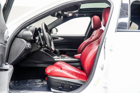 2022 Alfa Romeo Giulia Veloce