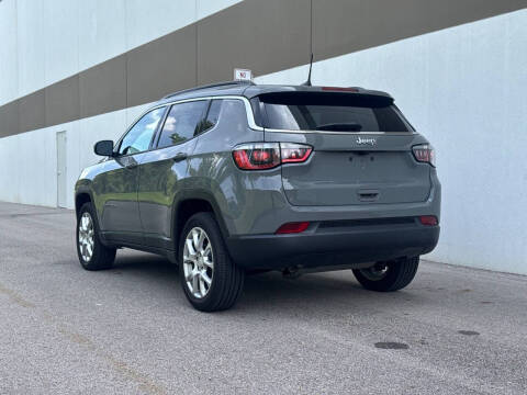 2023 Jeep Compass Latitude Lux