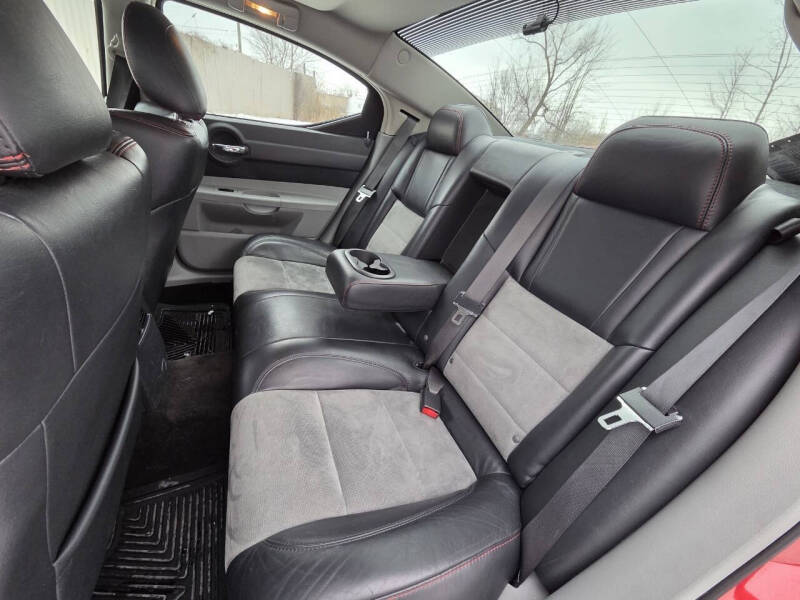 2006 Dodge Charger SRT-8