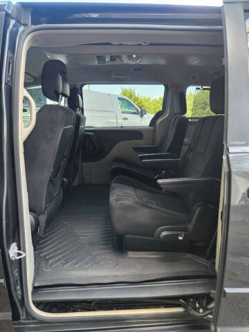 2012 Dodge Grand Caravan Crew