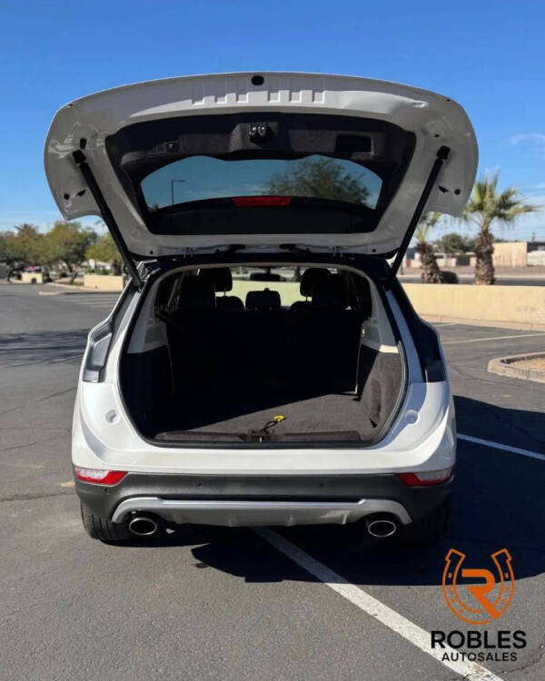 2016 Lincoln MKC Select