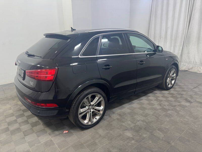 2017 Audi Q3 2.0T quattro Prestige