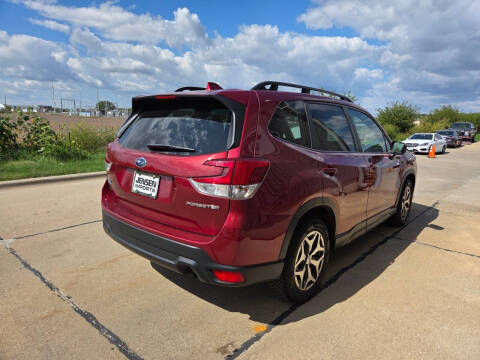 2023 Subaru Forester Premium