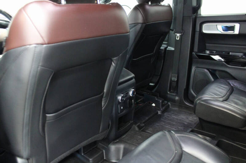 2021 Ford Explorer Platinum