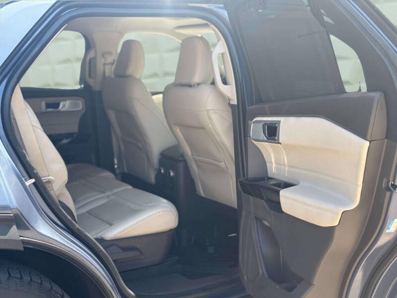 2021 Ford Explorer Platinum