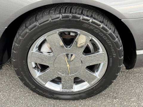2003 Ford Thunderbird Deluxe