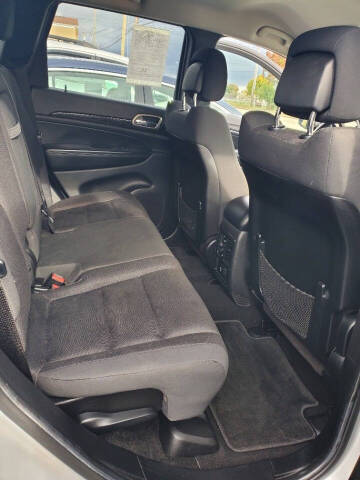 2012 Jeep Grand Cherokee Laredo