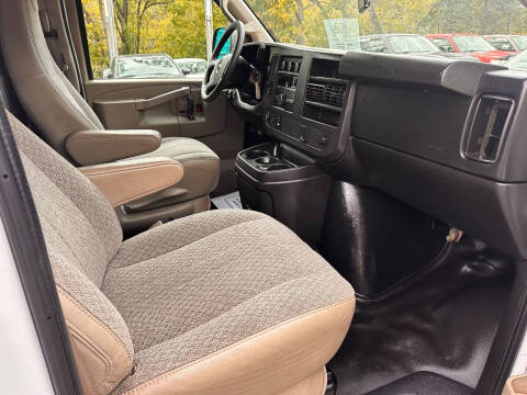 2017 GMC Savana 2500