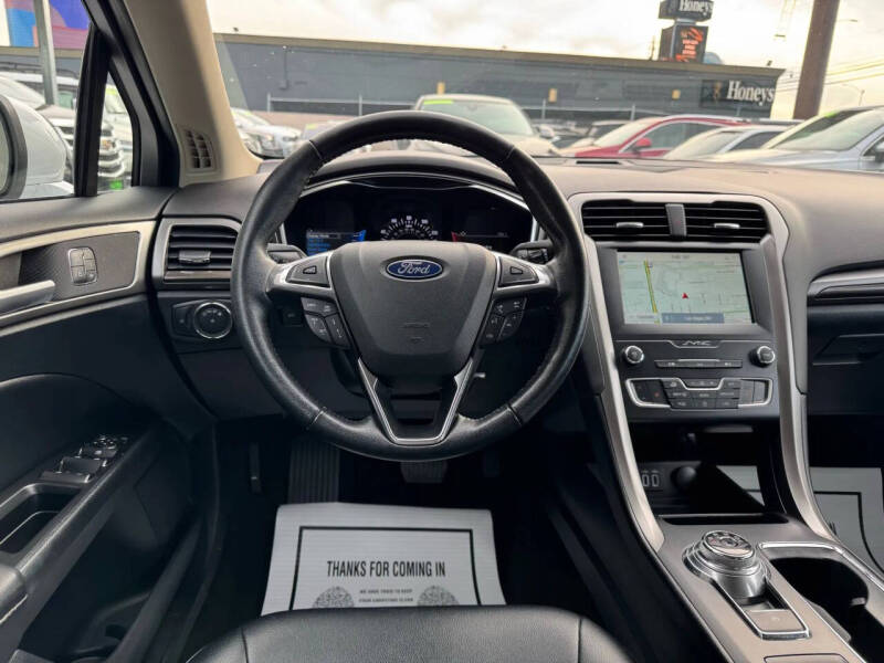 2020 Ford Fusion SEL