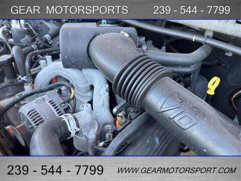 2005 Ford Excursion XLT