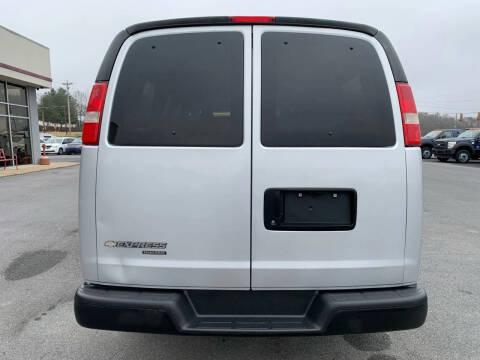 2016 Chevrolet Express LS 2500