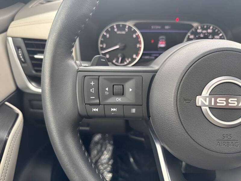 2024 Nissan Rogue SV
