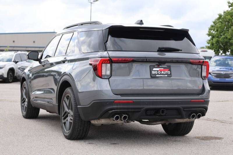 2025 Ford Explorer ST