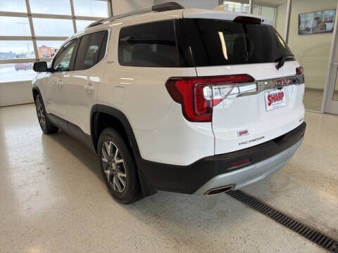 2023 GMC Acadia SLT