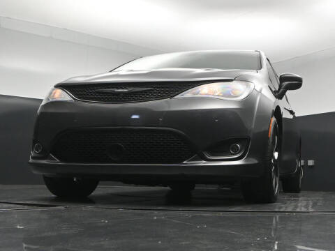 2019 Chrysler Pacifica Touring L Plus