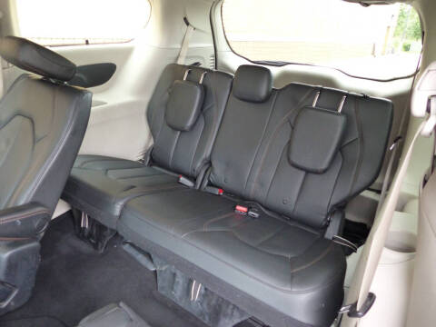 2020 Chrysler Pacifica Touring L