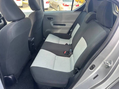 2014 Toyota Prius c Three