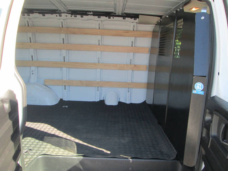 2024 Chevrolet Express 2500