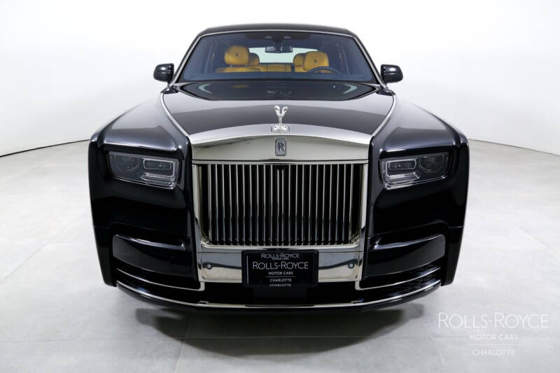 2024 Rolls-Royce Phantom EWB