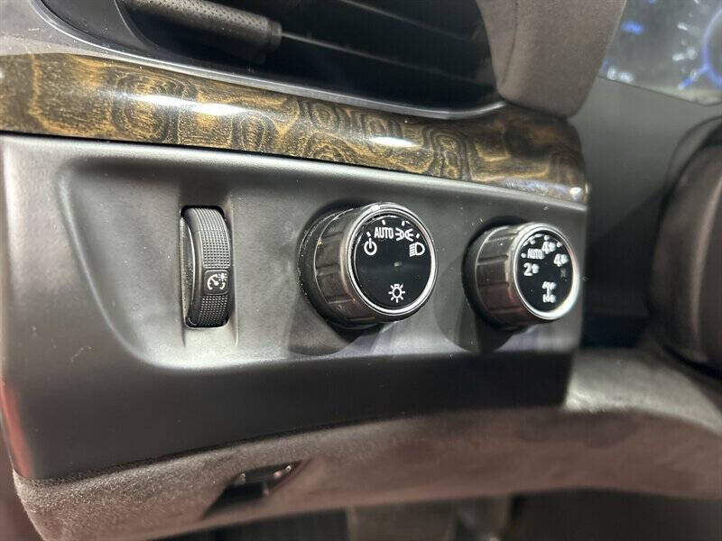 2016 Cadillac Escalade Platinum