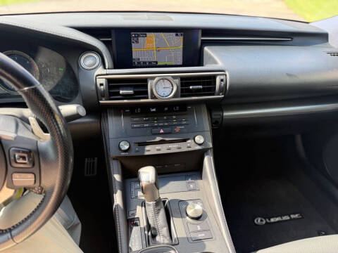 2016 Lexus RC 200t