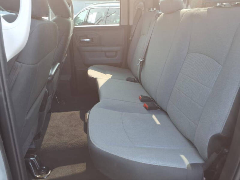 2024 RAM 1500 Classic SLT