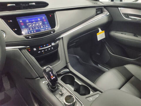 2025 Cadillac XT5 Luxury