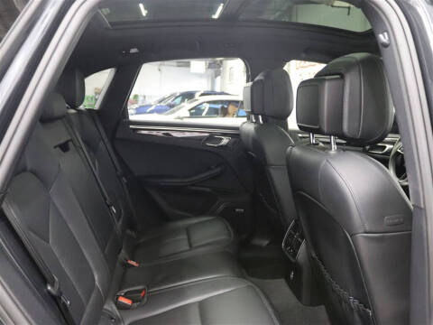 2022 Porsche Macan