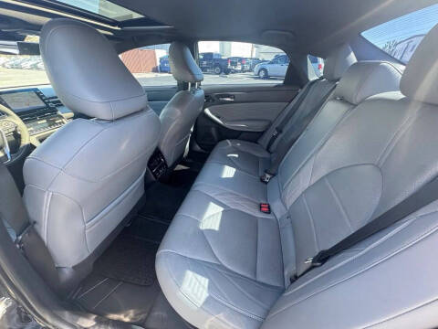 2022 Toyota Avalon Hybrid Limited