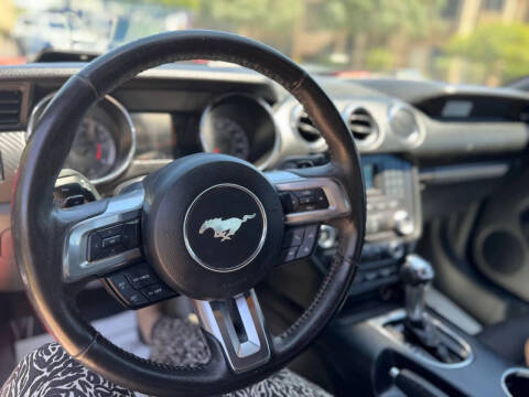 2015 Ford Mustang V6