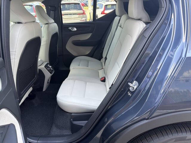 2026 Volvo XC40 B5 Plus