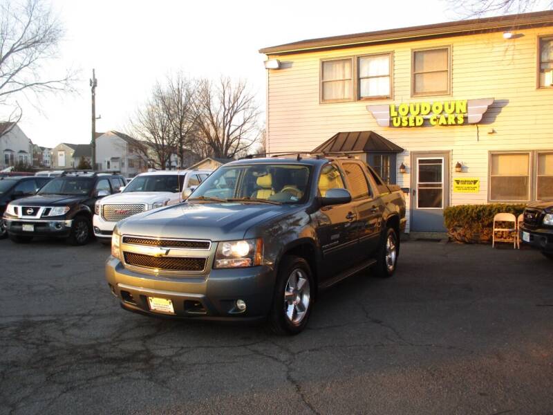 2011 Chevrolet Avalanche for sale at Loudoun Used Cars in Leesburg VA