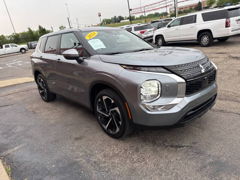 2024 Mitsubishi Outlander SE