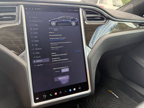 2015 Tesla Model S 85