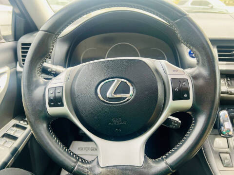 2013 Lexus CT 200h