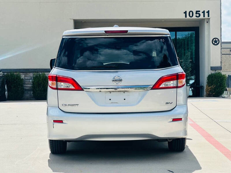 2015 Nissan Quest