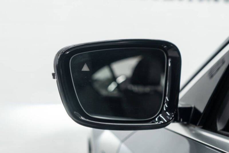 2024 BMW 3 Series 330e xDrive