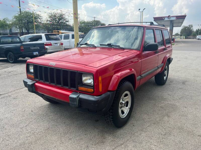 2001 Jeep Cherokee for sale at Friendly Auto Sales in Pasadena TX