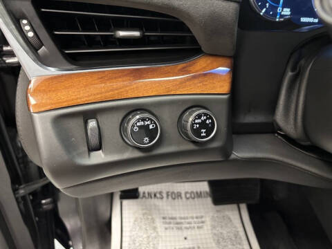 2016 Cadillac Escalade Luxury Collection