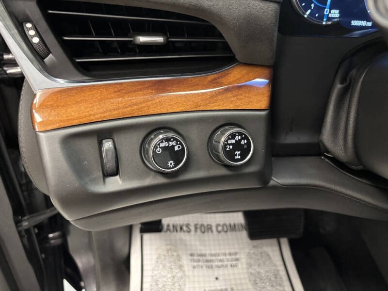 2016 Cadillac Escalade Luxury Collection