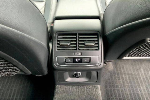 2017 Audi A4 2.0T quattro Premium Plus